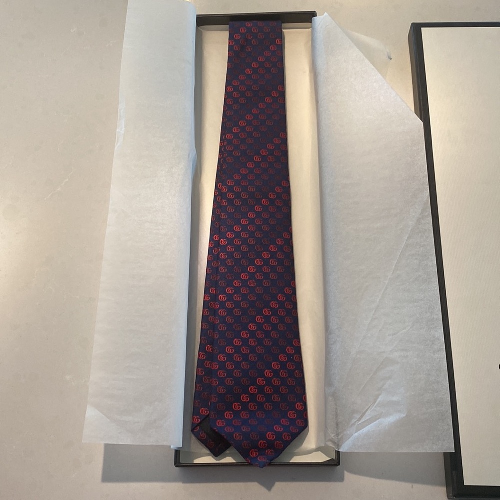 Gucci mens tie.